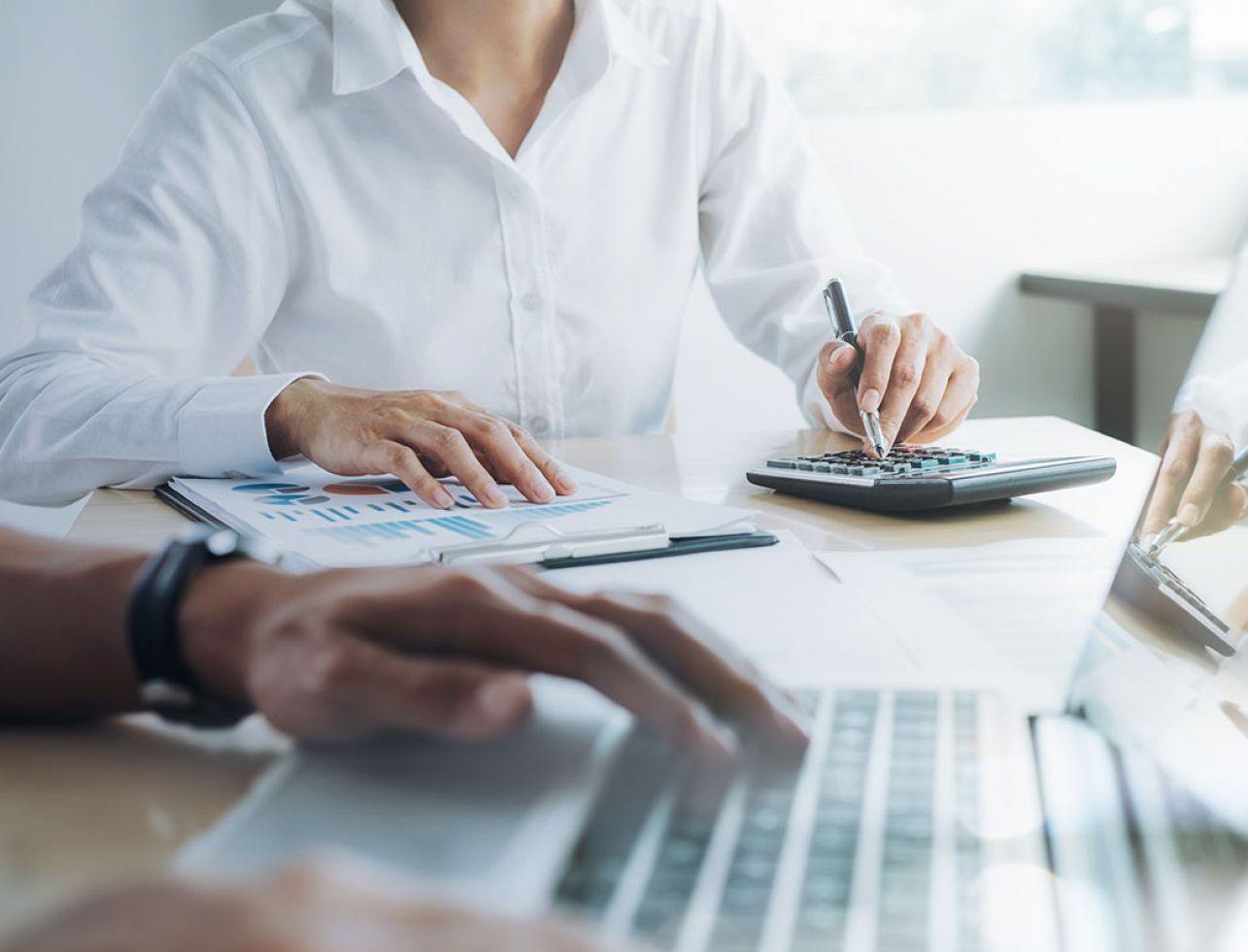 Gibt es einen Kreditrechner auf der Kredit Team-Internetseite?